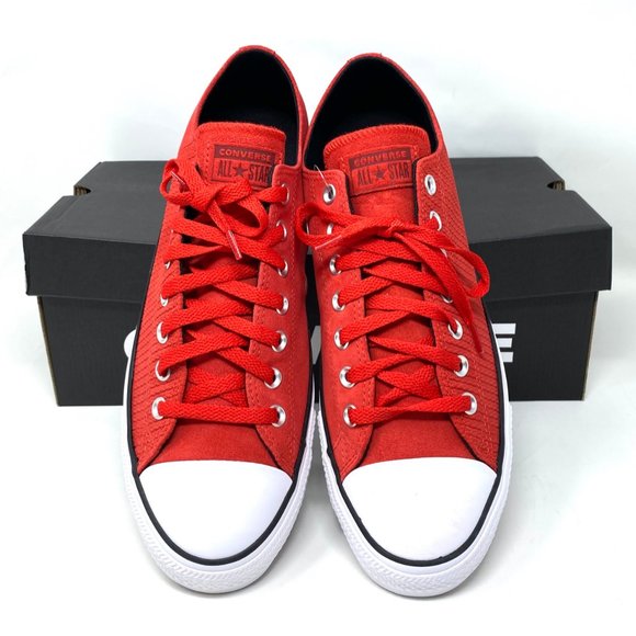 Converse Men's Size 10.5 169446C CTAS OX UNIVERSITY Red Canvas Low Top Sneakers - Picture 3 of 11